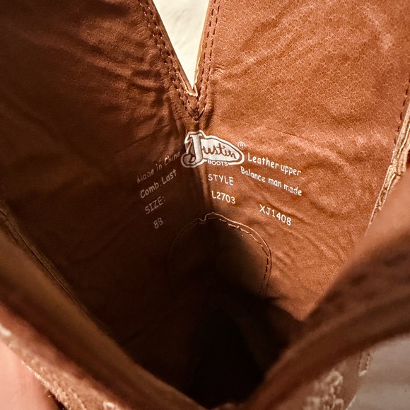 Justin Women's Puma Cowhide Western Boots, model L2703 women’s size 8 - Picture 4 of 7